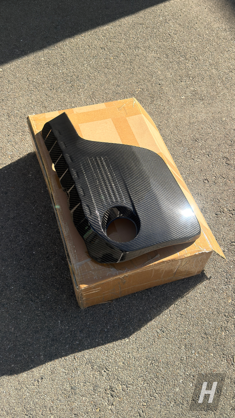Performance V1 Carbon Fiber Engine Cover (S55) - F80 M3 | F82 / F83 M4 | F87 M2C