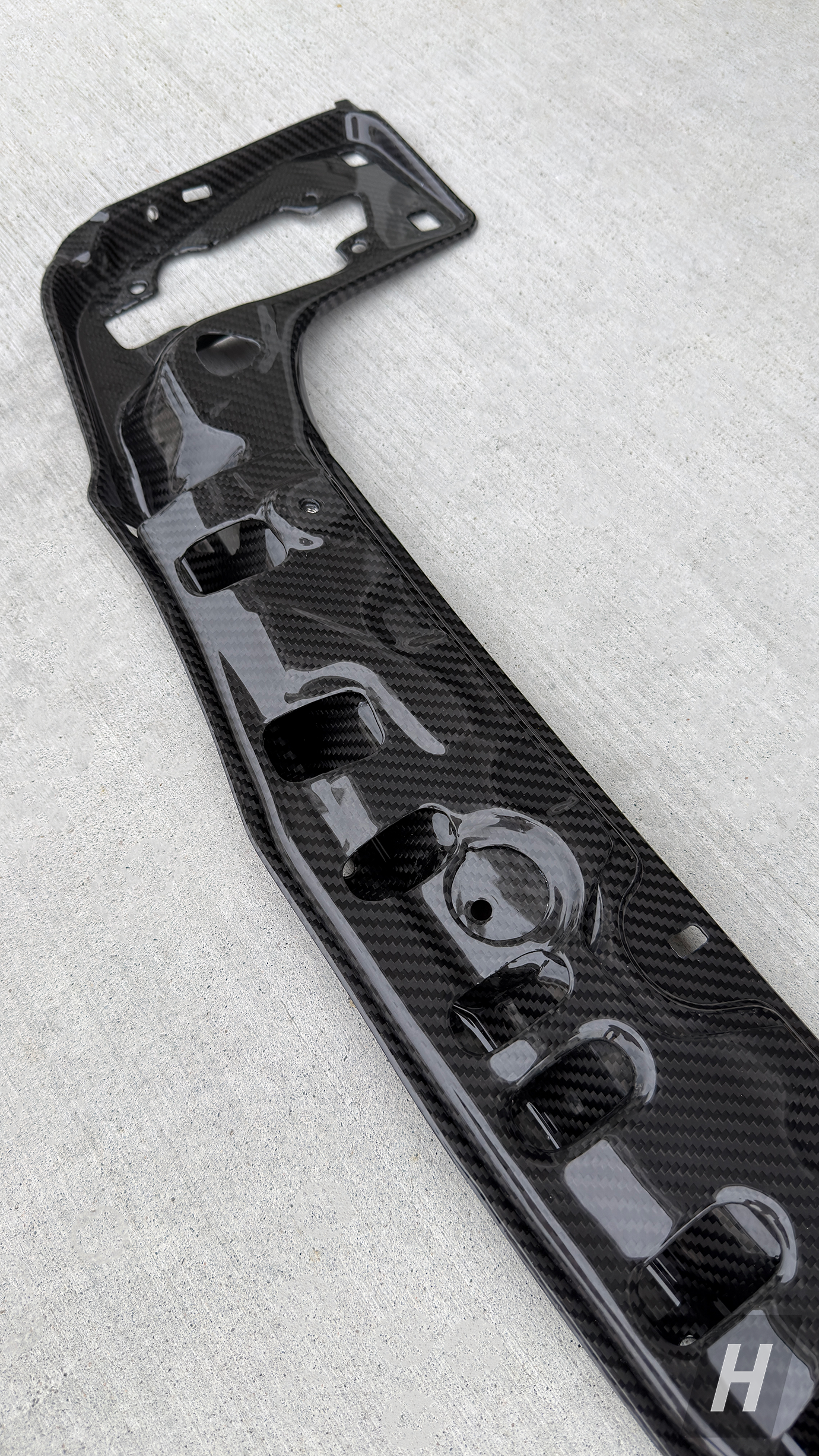 Dry Carbon Radiator Support Brace - F80 M3 | F82 / F83 M4 | F87 M2 | F2X 2-Series | F3X 3-Series