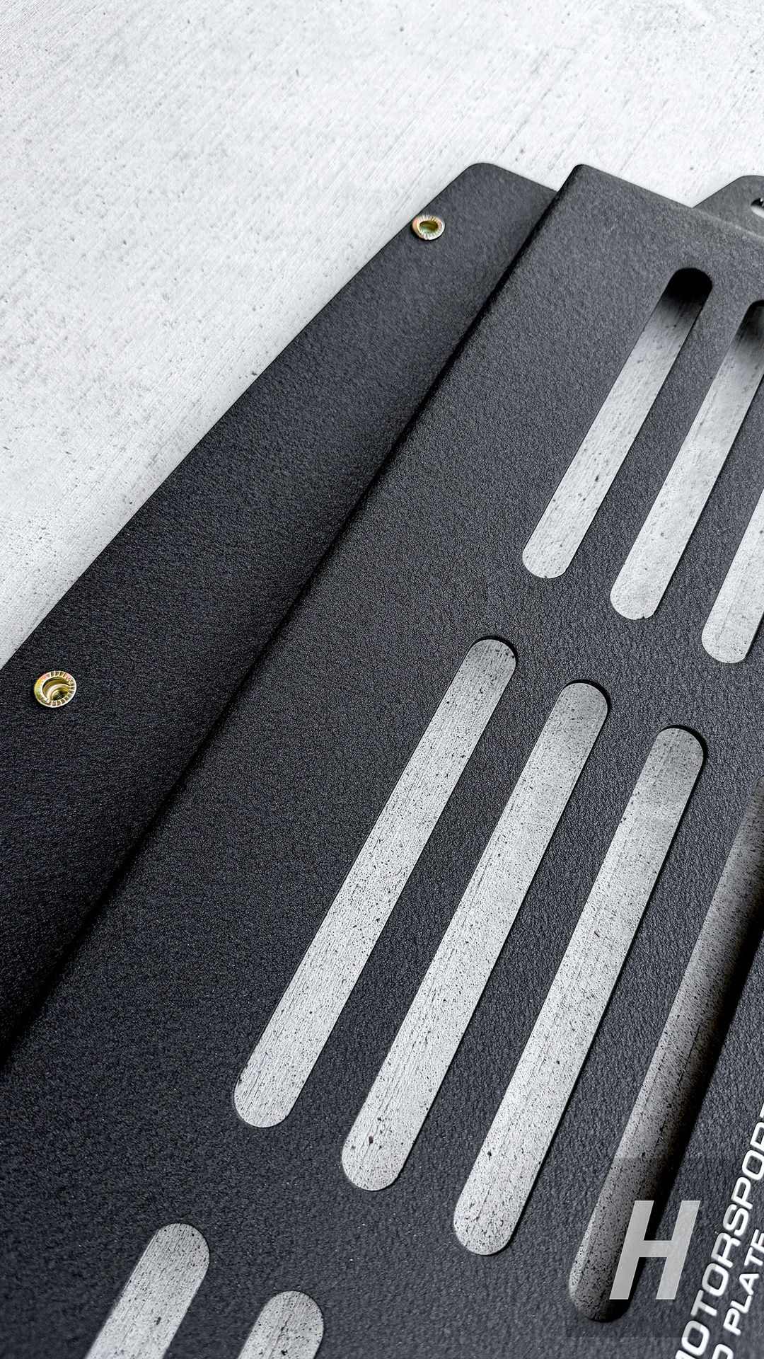 HM S55 Oil Cooler Skid Plate - F80 M3 | F82 / F83 M4