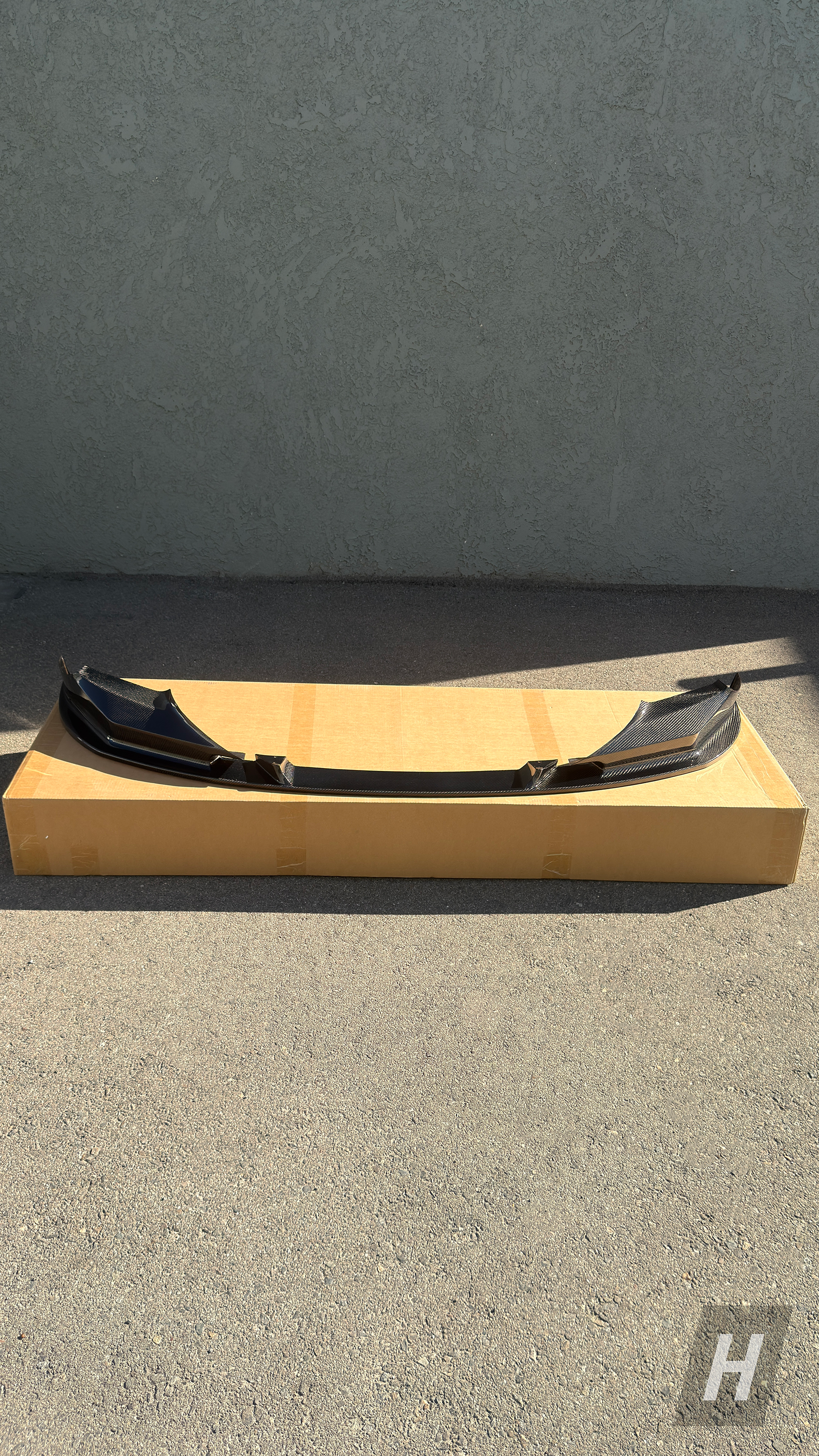 Performance V1 Carbon Fiber Front Lip - F90 M5 - Image 3