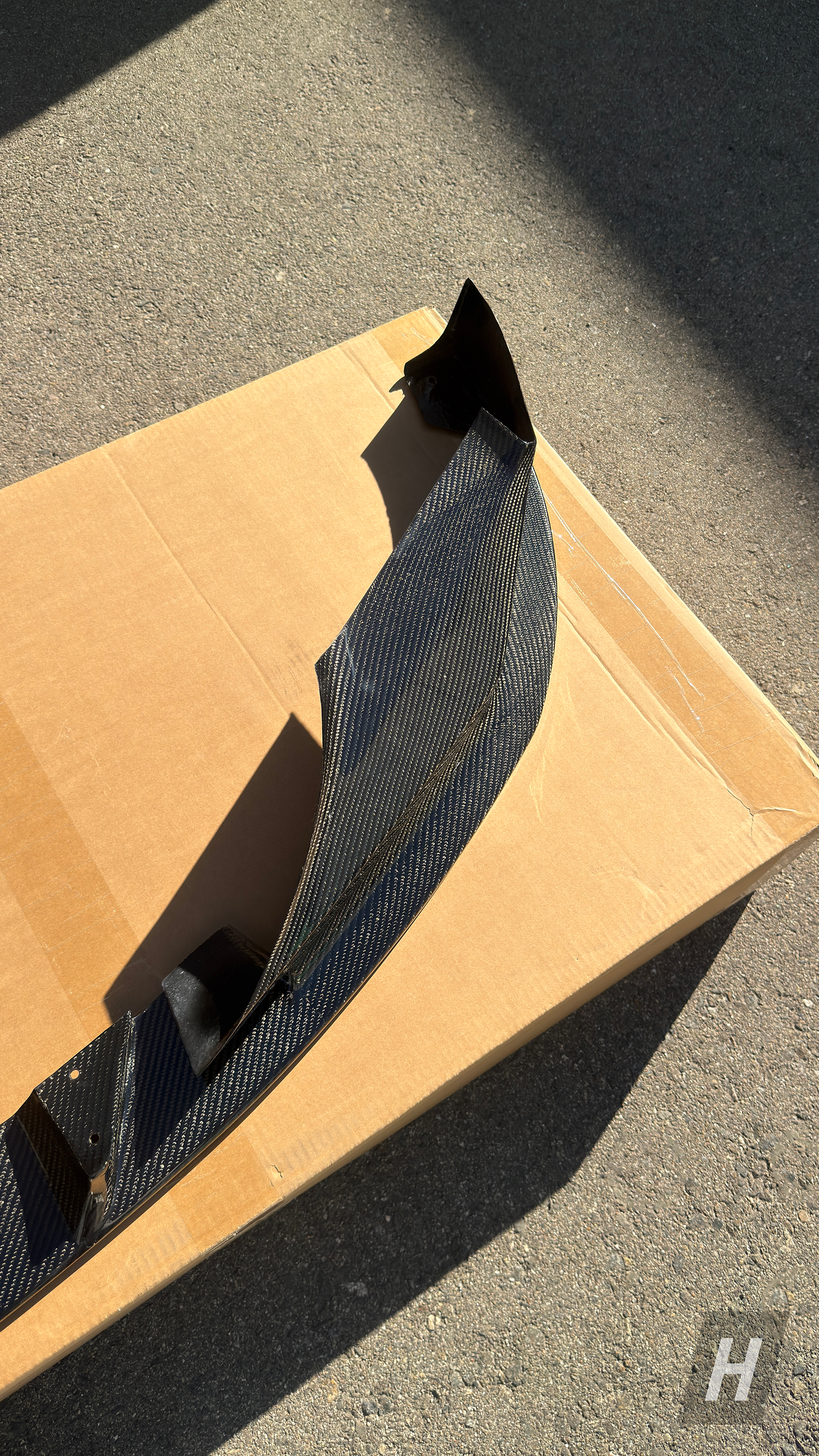 Performance V1 Carbon Fiber Front Lip - F90 M5 - Image 5