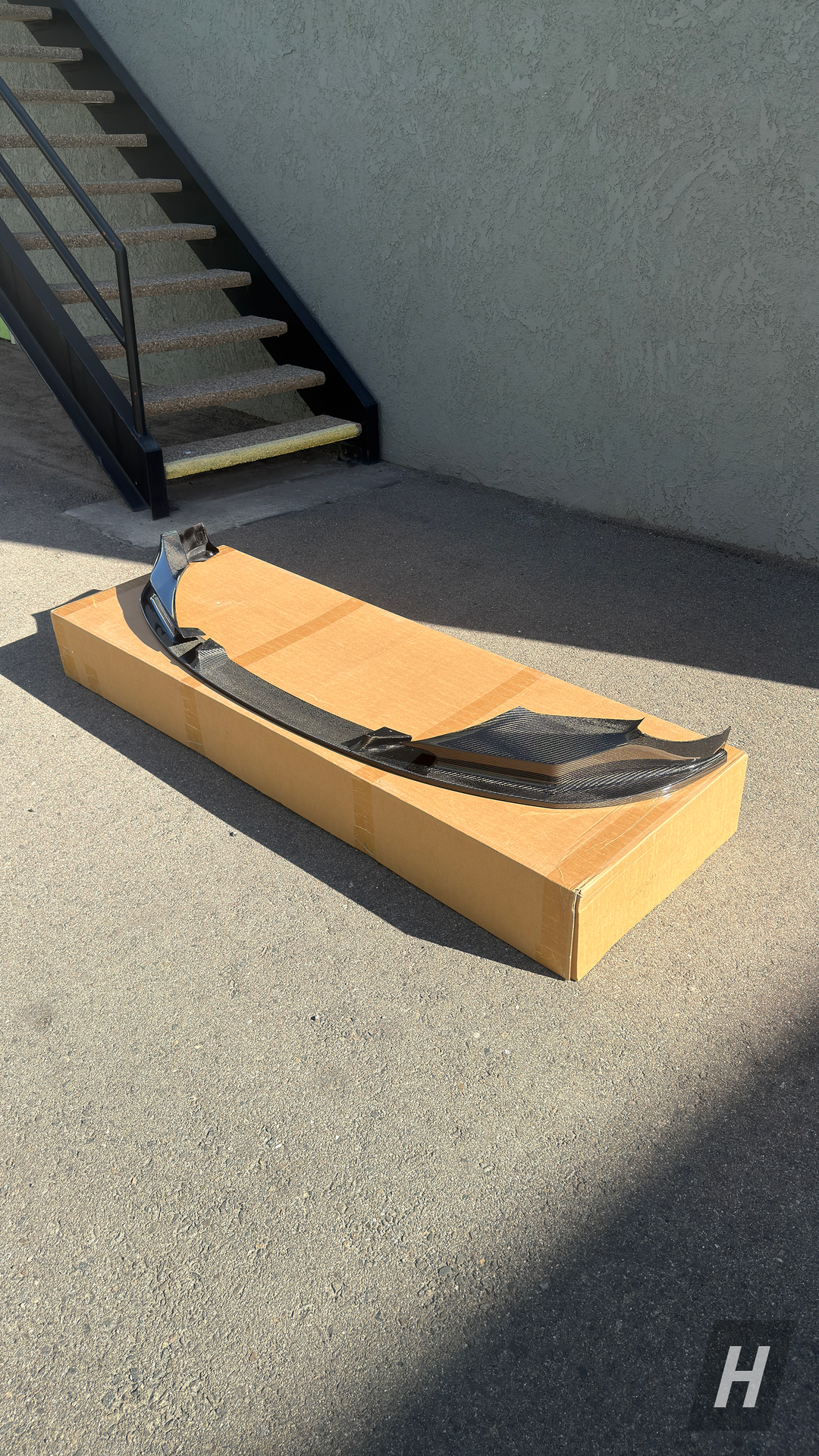 Performance V1 Carbon Fiber Front Lip - F90 M5