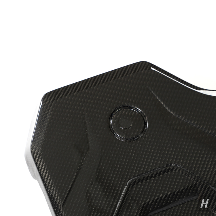 Dry Carbon Fiber Engine Cover (B48) - G2X 3-Series | G2X 4-Series | G3X 5-Series - Image 8