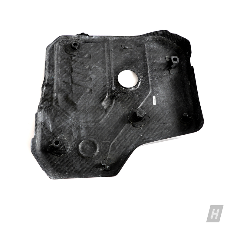 Dry Carbon Fiber Engine Cover (B48) - G2X 3-Series | G2X 4-Series | G3X 5-Series - Image 10