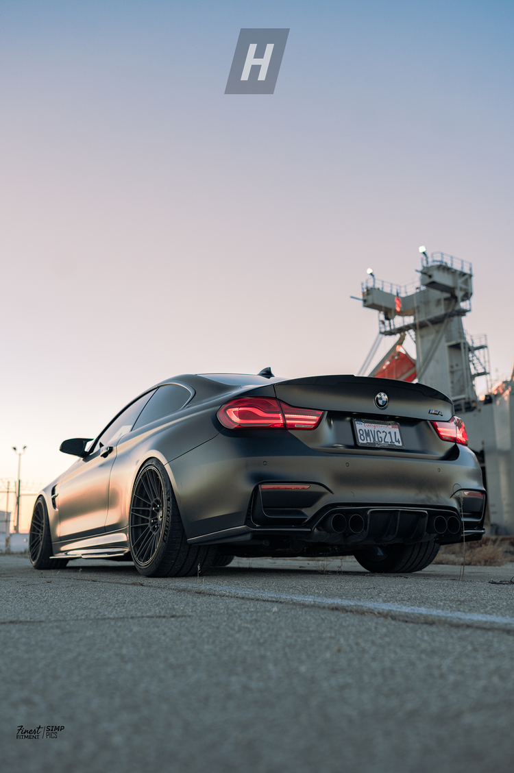PERFORMANCE V1 TRUNK LIP / SPOILER - F82 M4